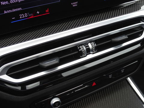 BMW 3-serie 330e 292PK M-Sport / Frozen Grey / Carbon / Harman Kardon / Head