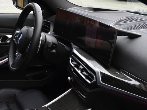 BMW 3-serie 330e 292PK M-Sport / Frozen Grey / Carbon / Harman Kardon / Head