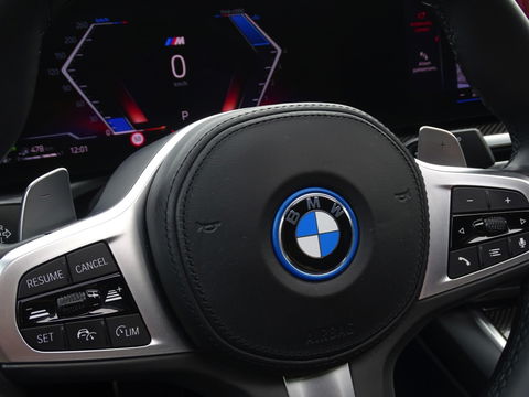 BMW 3-serie 330e 292PK M-Sport / Frozen Grey / Carbon / Harman Kardon / Head