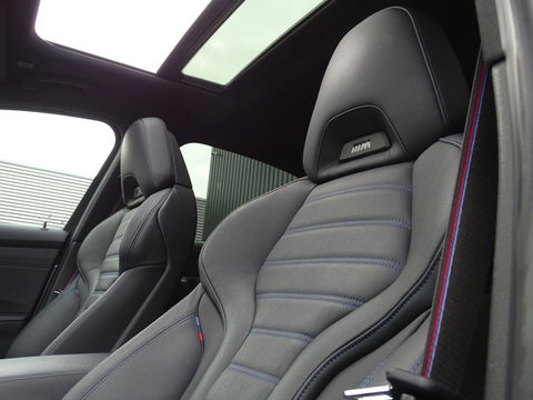 BMW 3-serie 330e 292PK M-Sport / Frozen Grey / Carbon / Harman Kardon / Head