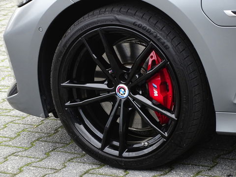 BMW 3-serie 330e 292PK M-Sport / Frozen Grey / Carbon / Harman Kardon / Head