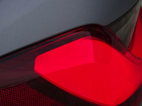 BMW 3-serie 330e 292PK M-Sport / Frozen Grey / Carbon / Harman Kardon / Head