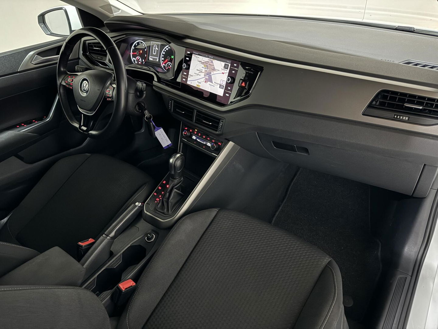 Volkswagen Polo 1.0 TSI R-line 15" DSG Carplay ACC PDC NAP