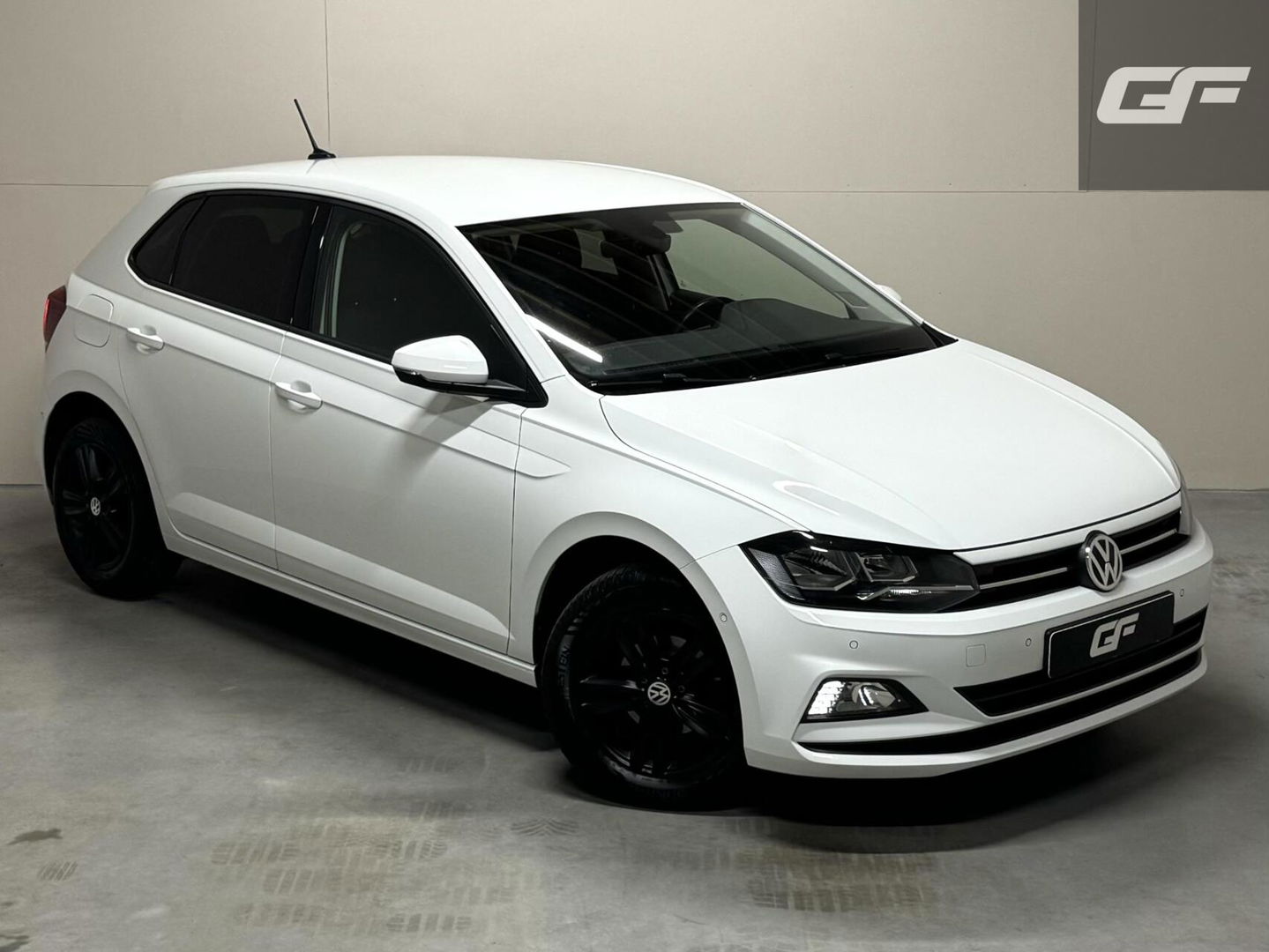 Volkswagen Polo 1.0 TSI R-line 15" DSG Carplay ACC PDC NAP