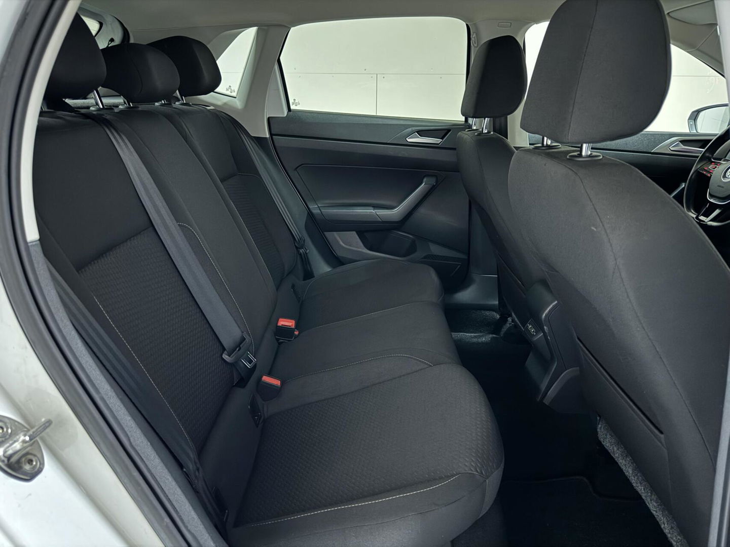 Volkswagen Polo 1.0 TSI R-line 15" DSG Carplay ACC PDC NAP