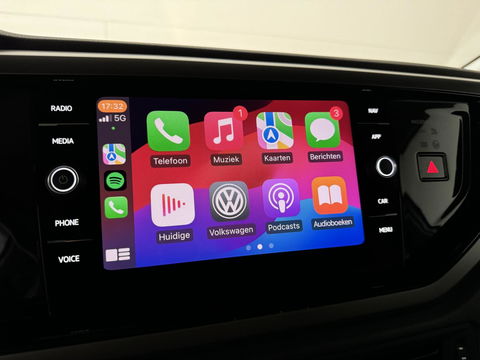 Volkswagen Polo 1.0 TSI R-line 15" DSG Carplay ACC PDC NAP