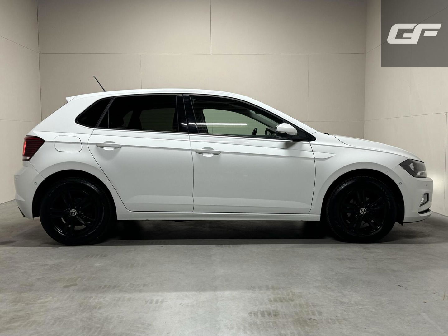 Volkswagen Polo 1.0 TSI R-line 15" DSG Carplay ACC PDC NAP