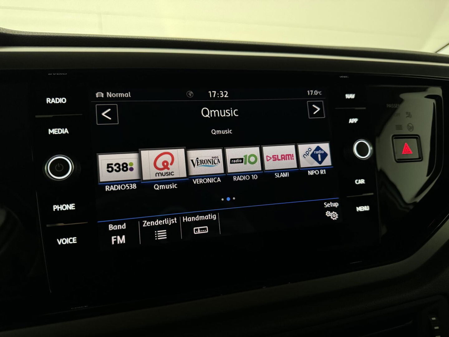 Volkswagen Polo 1.0 TSI R-line 15" DSG Carplay ACC PDC NAP