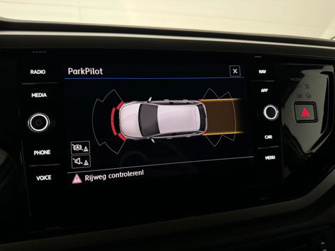 Volkswagen Polo 1.0 TSI R-line 15" DSG Carplay ACC PDC NAP