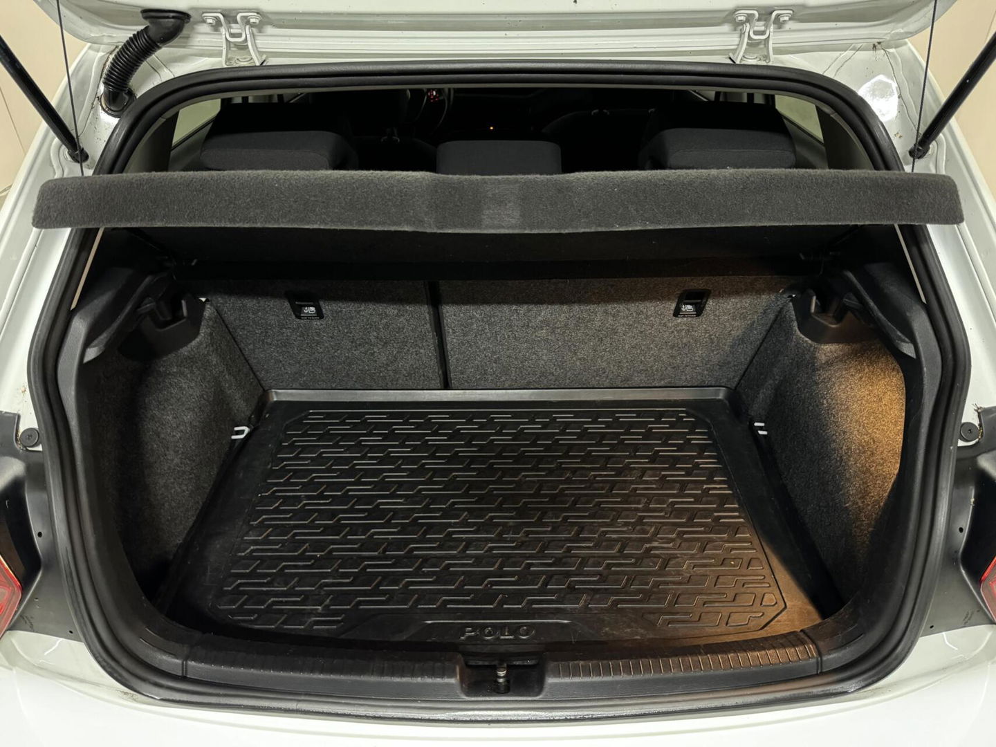 Volkswagen Polo 1.0 TSI R-line 15" DSG Carplay ACC PDC NAP