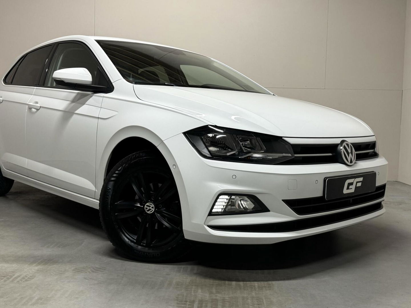Volkswagen Polo 1.0 TSI R-line 15" DSG Carplay ACC PDC NAP