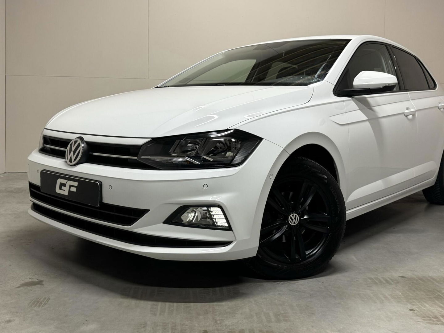 Volkswagen Polo 1.0 TSI R-line 15" DSG Carplay ACC PDC NAP