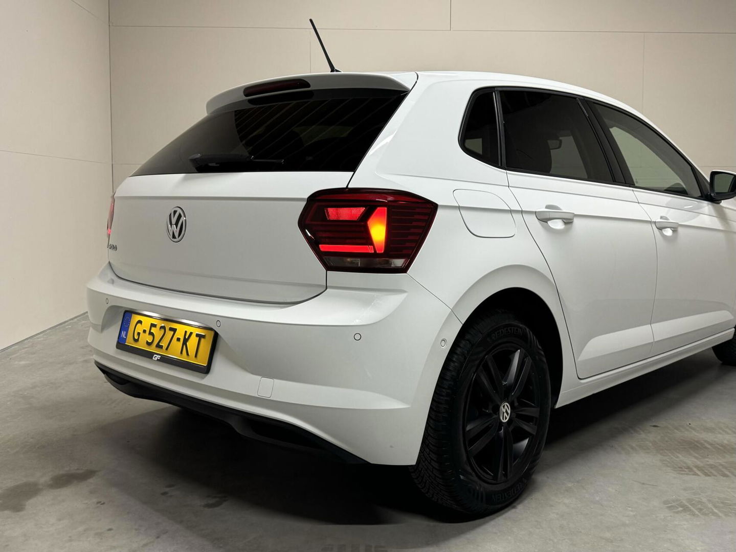 Volkswagen Polo 1.0 TSI R-line 15" DSG Carplay ACC PDC NAP