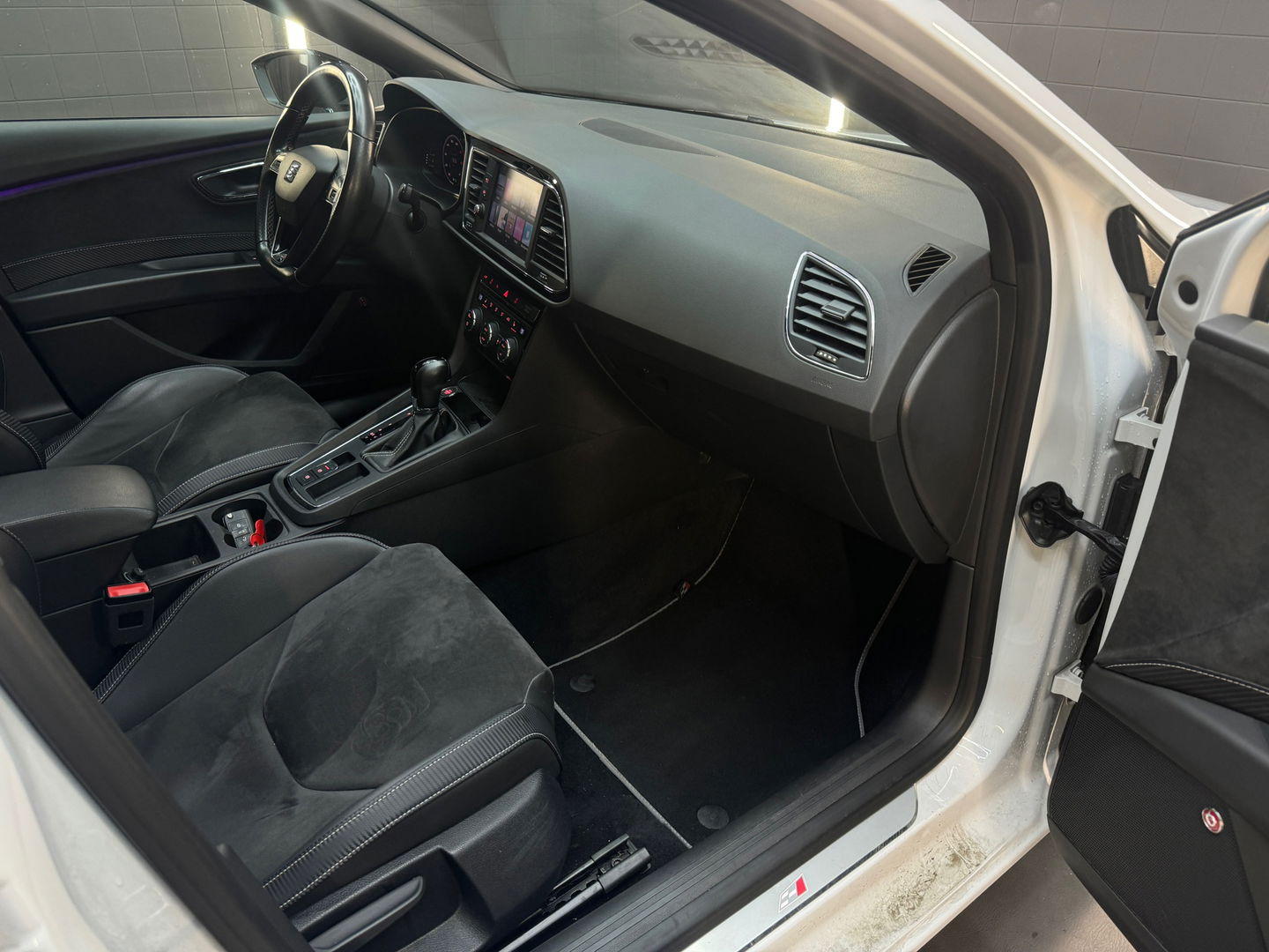 SEAT Leon 2.0 TSI CUPRA Pano|Keyless|Beats|Sfeer|Kuip|Camera