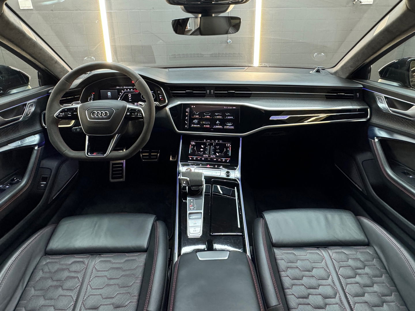 Audi RS6 4.0 TFSI quattro Pano|Dynamic+|Ceramic|B&O 3D|Carbon