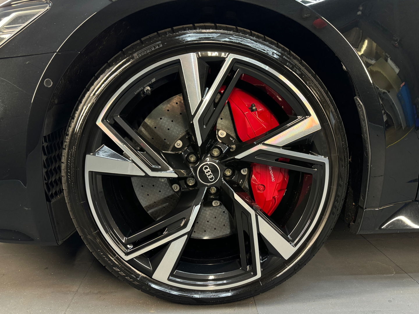 Audi RS6 4.0 TFSI quattro Pano|Dynamic+|Ceramic|B&O 3D|Carbon