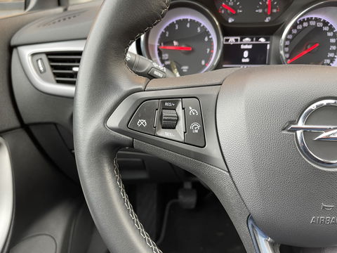 Opel Astra Sports Tourer 1.2 Edition | Cruise Control | Parkeersensoren Achter | Apple Carplay/Android Auto | DAB | Navigatie |