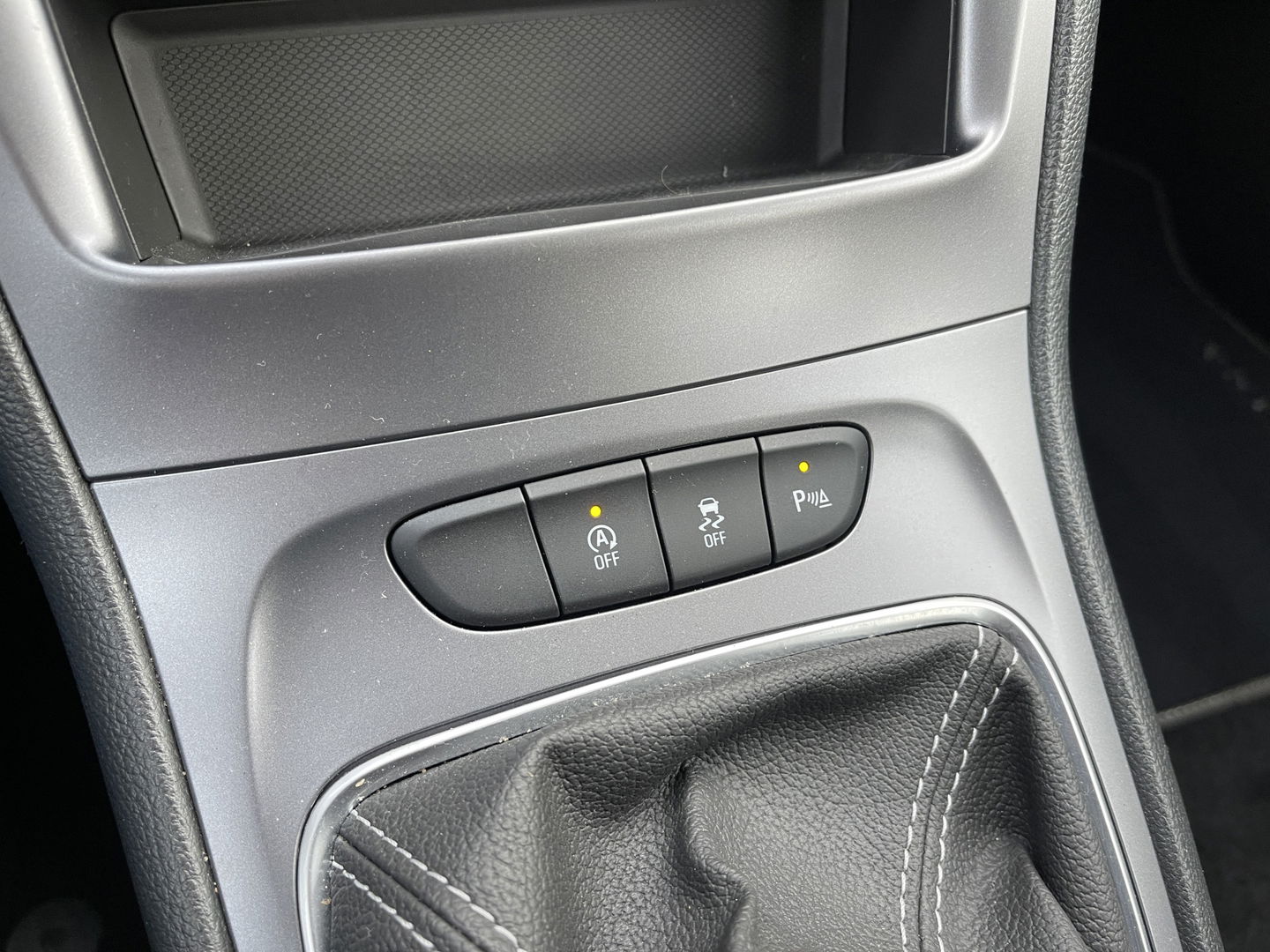 Opel Astra Sports Tourer 1.2 Edition | Cruise Control | Parkeersensoren Achter | Apple Carplay/Android Auto | DAB | Navigatie |