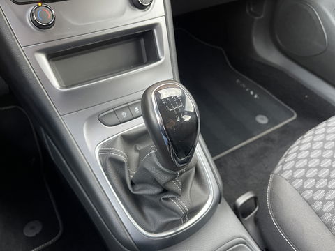 Opel Astra Sports Tourer 1.2 Edition | Cruise Control | Parkeersensoren Achter | Apple Carplay/Android Auto | DAB | Navigatie |