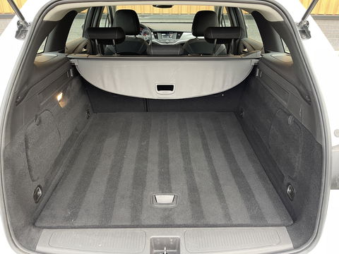 Opel Astra Sports Tourer 1.2 Edition | Cruise Control | Parkeersensoren Achter | Apple Carplay/Android Auto | DAB | Navigatie |