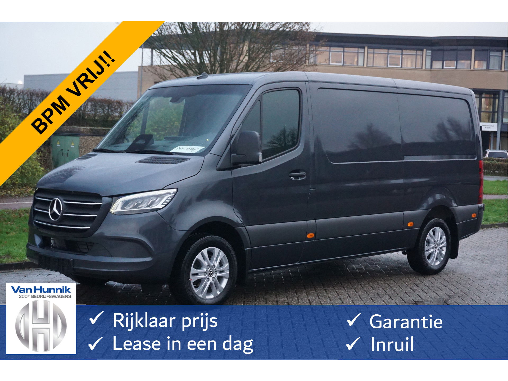 Mercedes-Benz Sprinter 319CDI L2H1 BPM VRIJ!! 10.25" Mbux Navi, ACC, LED, 3.5T Trekhaak, 17" LM, Betimmering NR. 829