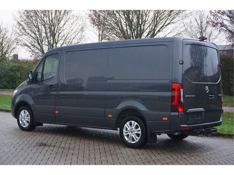 Mercedes-Benz Sprinter 319CDI L2H1 BPM VRIJ!! 10.25" Mbux Navi, ACC, LED, 3.5T Trekhaak, 17" LM, Betimmering NR. 829
