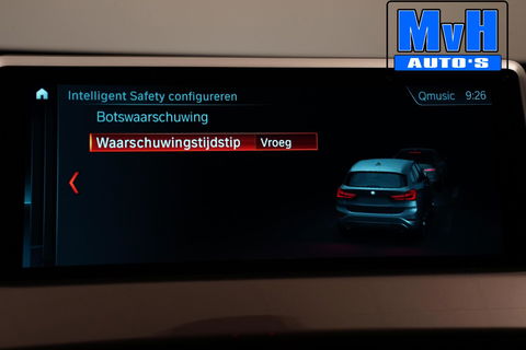 BMW X1 xDrive20i High Executive|PARELMOER|PANO|TREKH|LUXE|NAP