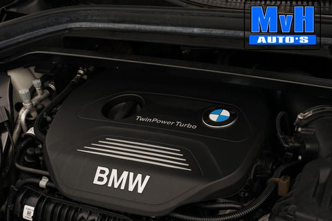 BMW X1 xDrive20i High Executive|PARELMOER|PANO|TREKH|LUXE|NAP