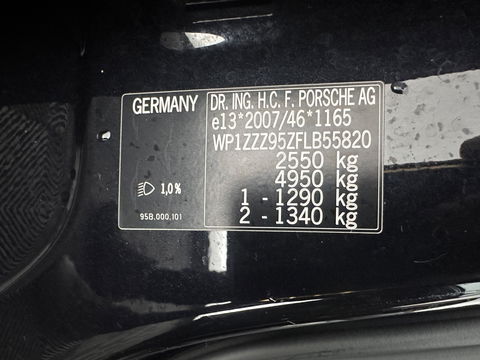 Porsche Macan 3.0 S Aut. *PANO | LUXURY-LEATHER | XENON | SPORT-CHRONO-PACK | MEMORY-PACK | BOSE-SOUND | AIR-SUSPENSION | HEATED-COMFORTSEATS | CAMERA | NAVI-FULLMAP | PRIVACY-GLASS | SHIFT-PADDLES | 21''ALU*