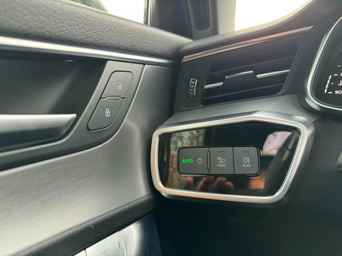 Audi A6 LIMOUSINE 55 TFSI quattro Maxton Pano Stoelkoeling Massage