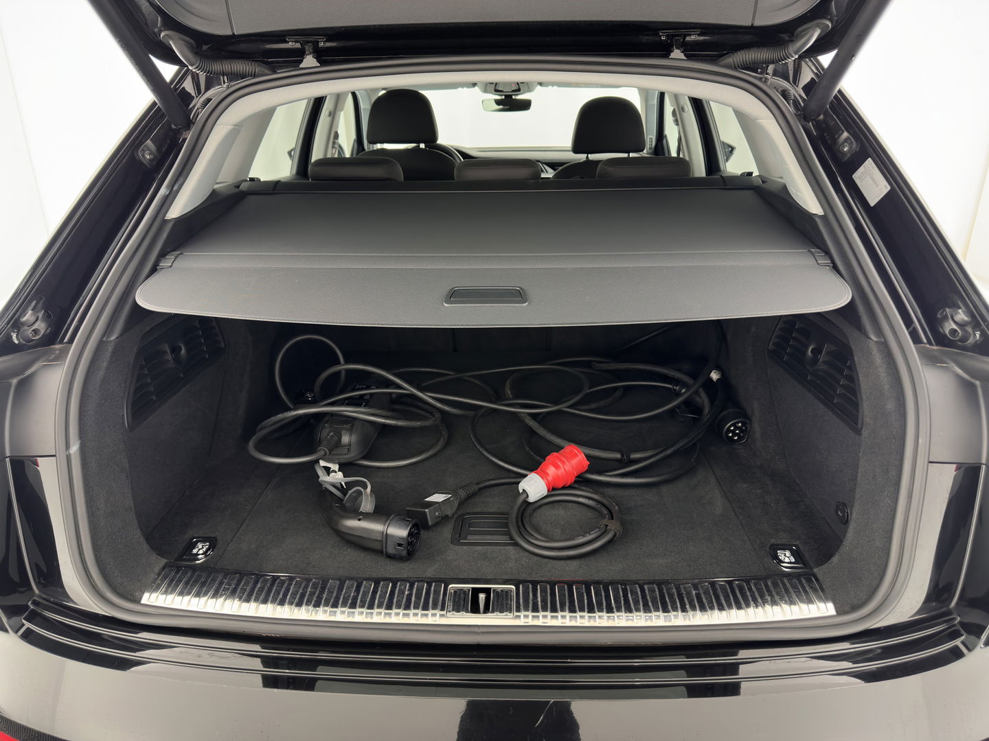 Audi e-tron 50 quattro edition 71 kWh {SOH-100%} [ 3-Fase ] Aut. *FULL-LED | DIGI-COCKPIT | NAVI-FULLMAP | COMFORT-SEATS | KEYLESS | AUDI-SOUND | PRIVACY-GLASS | SHIFT-PADDLES | ECC | PDC | CRUISE | 19''ALU*