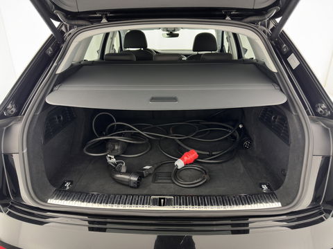 Audi e-tron 50 quattro edition 71 kWh {SOH-100%} [ 3-Fase ] Aut. *FULL-LED | DIGI-COCKPIT | NAVI-FULLMAP | COMFORT-SEATS | KEYLESS | AUDI-SOUND | PRIVACY-GLASS | SHIFT-PADDLES | ECC | PDC | CRUISE | 19''ALU*