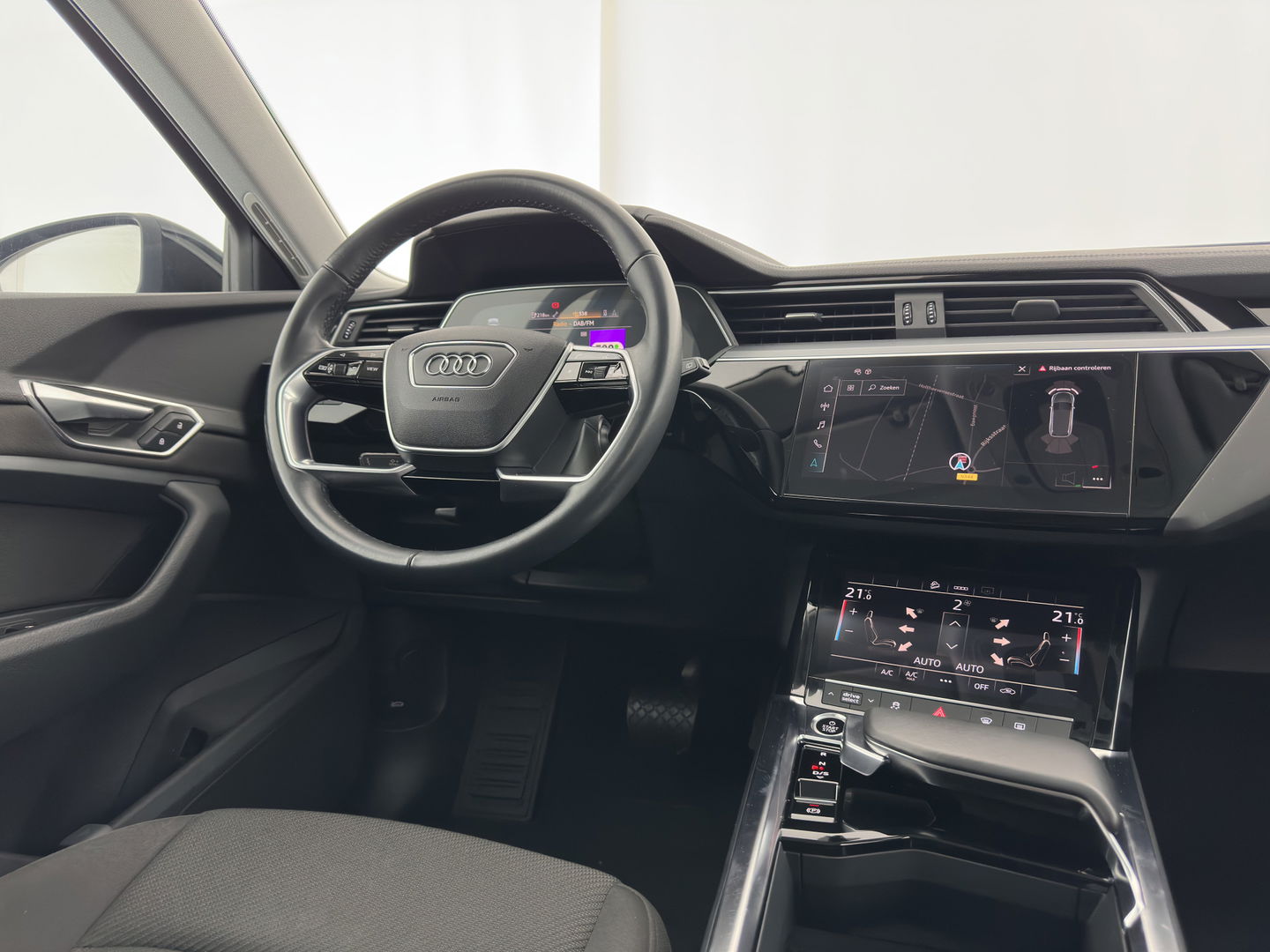 Audi e-tron 50 quattro edition 71 kWh {SOH-100%} [ 3-Fase ] Aut. *FULL-LED | DIGI-COCKPIT | NAVI-FULLMAP | COMFORT-SEATS | KEYLESS | AUDI-SOUND | PRIVACY-GLASS | SHIFT-PADDLES | ECC | PDC | CRUISE | 19''ALU*