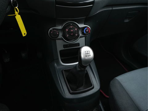 Ford Fiesta 1.4 Trend *NAVI-FULLMAP | HEATED-COMFORTSEATS | AIRCO | CARPLAY | 15''ALU*