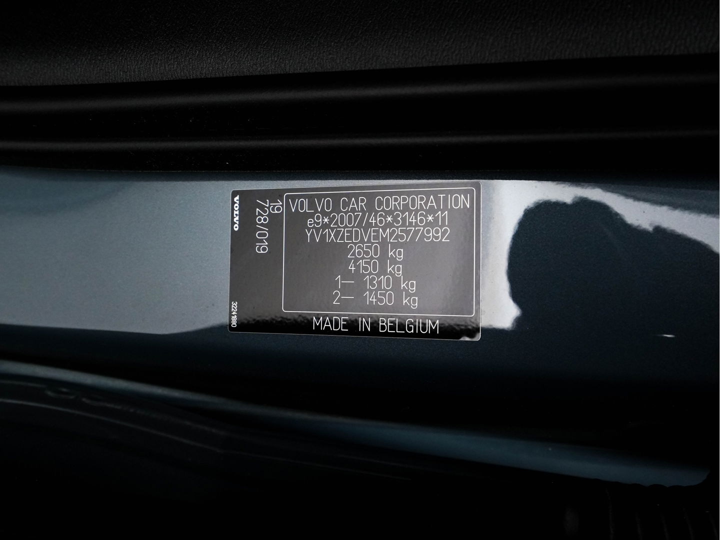 Volvo XC40 Recharge P8 AWD R-Design [ 3-Fase ] {SOH-91%} (INCL-BTW) *PANO | FULL-LEATHER | DIGI-COCKPIT | FULL-LED | MEMORY-PACK | HARMAN/KARDON | TOP-VIEW | CARPLAY | NAVI-FULLMAP | ECC | PDC | KEYLESS | HEATED-SPORTSEATS | BLIS | CAPLAY | 19"ALU*