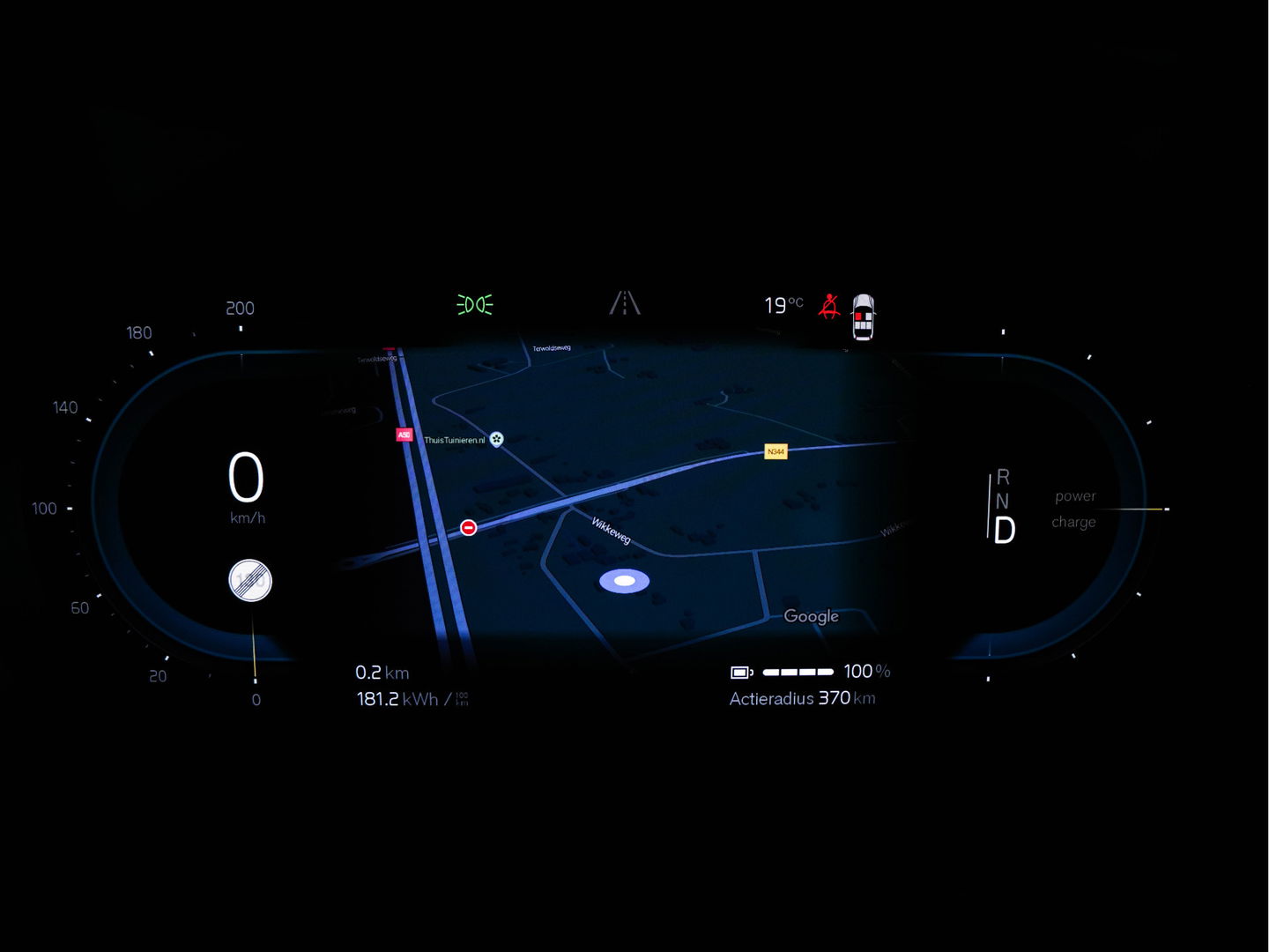 Volvo XC40 Recharge P8 AWD R-Design [ 3-Fase ] {SOH-91%} (INCL-BTW) *PANO | FULL-LEATHER | DIGI-COCKPIT | FULL-LED | MEMORY-PACK | HARMAN/KARDON | TOP-VIEW | CARPLAY | NAVI-FULLMAP | ECC | PDC | KEYLESS | HEATED-SPORTSEATS | BLIS | CAPLAY | 19"ALU*
