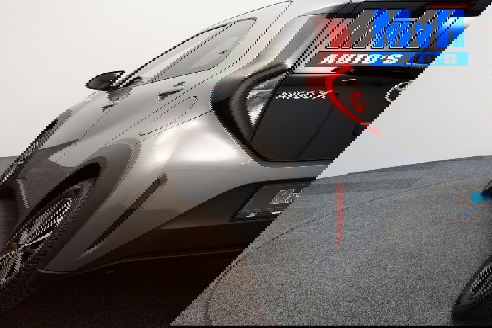 Toyota Aygo X 1.0 VVT-i MT Pulse|STOELVERWARMING|LED|DRCC|CLIMA