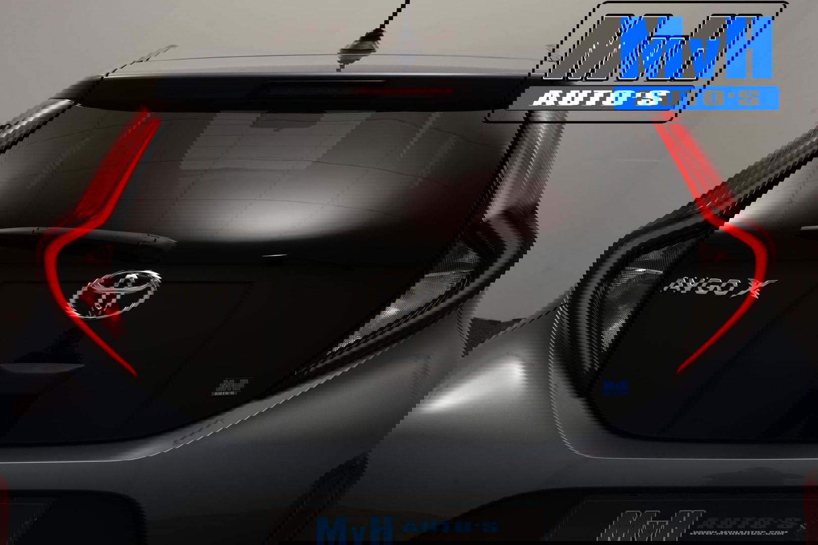 Toyota Aygo X 1.0 VVT-i MT Pulse|STOELVERWARMING|LED|DRCC|CLIMA