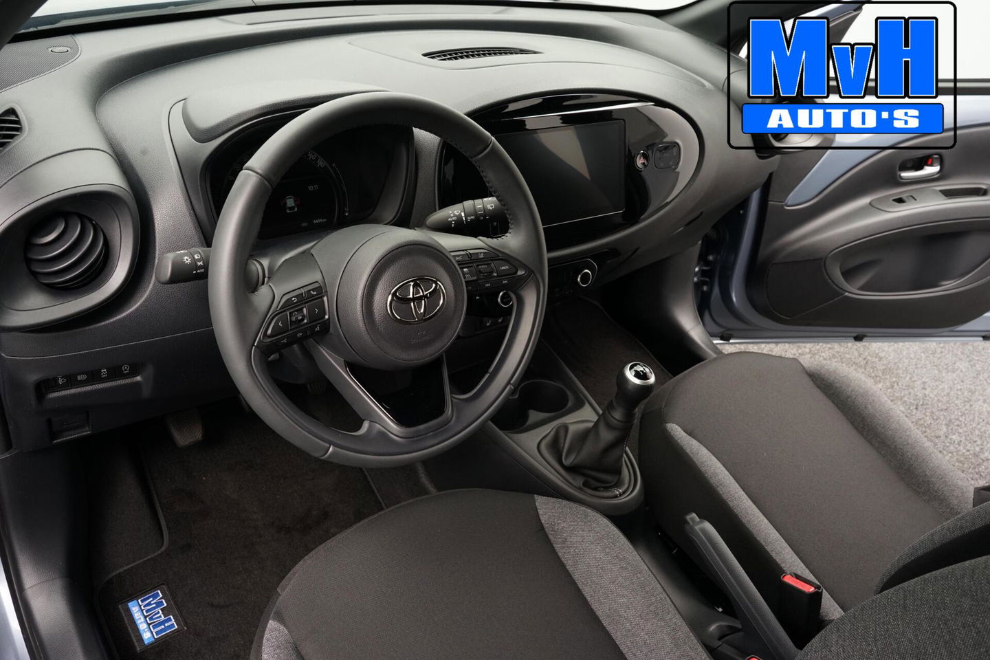 Toyota Aygo X 1.0 VVT-i MT Pulse|STOELVERWARMING|LED|DRCC|CLIMA