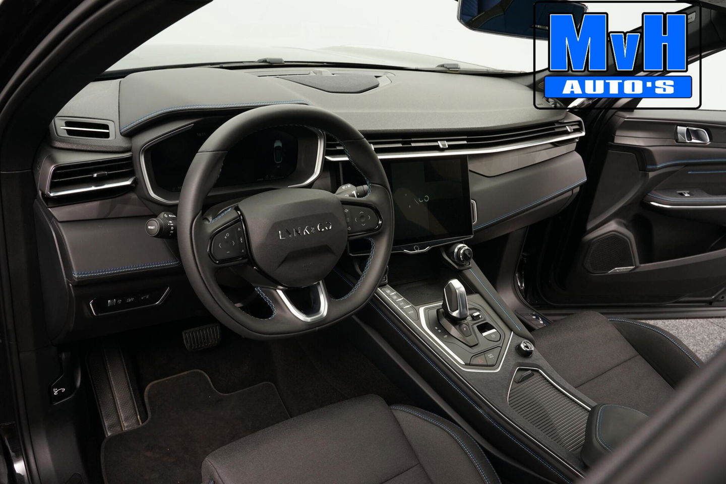 Lynk & Co 01 1.5 Hybride|FULL BLACK XL|ZWARTE.HEMEL|360ºCAM|