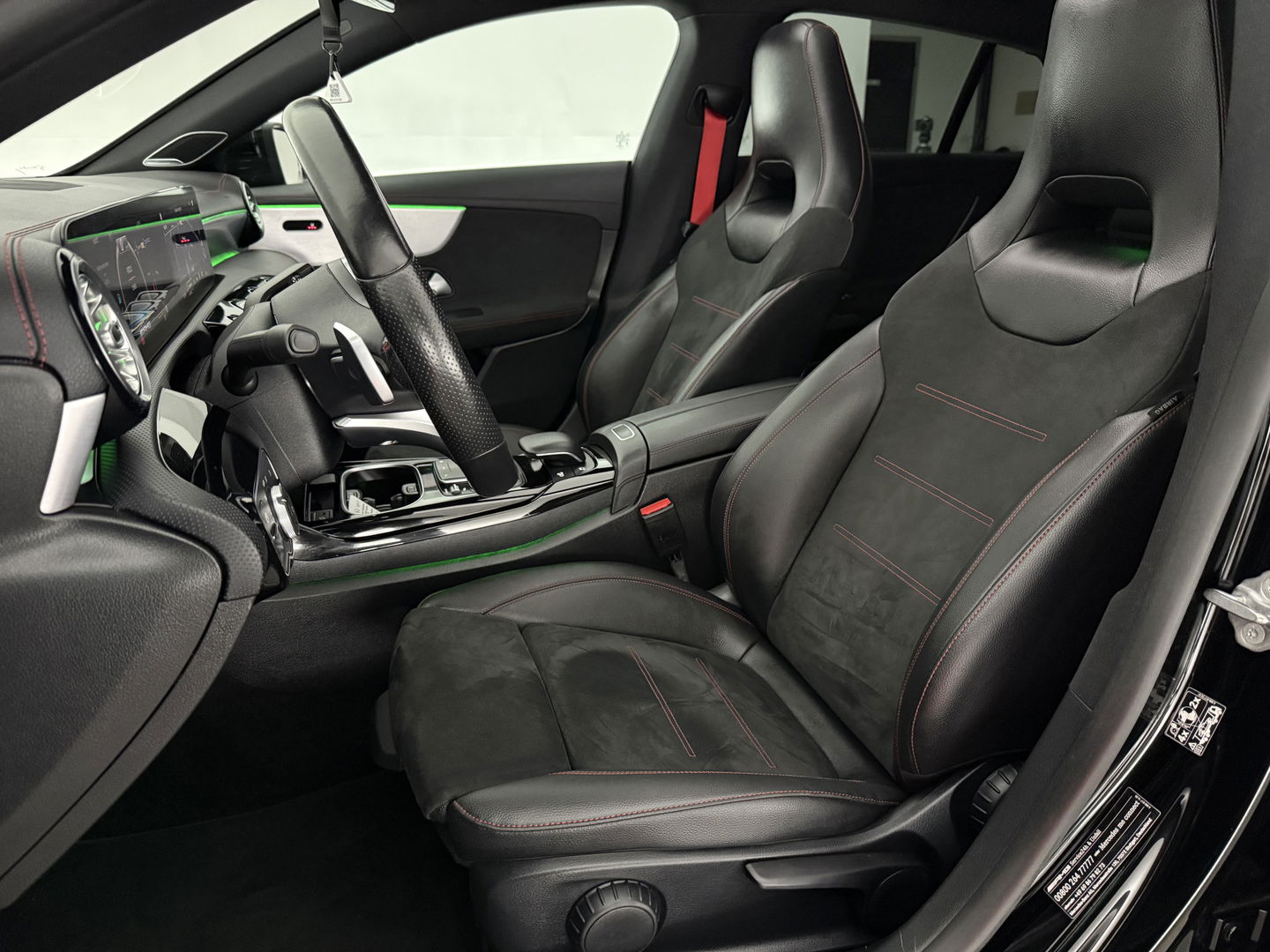 Mercedes-Benz CLA-Klasse AMG 35 4MATIC | Pano | Burmester | Sfeerverl. | Virtual | Camera | Cruise | Stoelverw. | Keyless