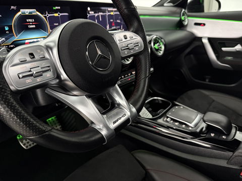 Mercedes-Benz CLA-Klasse AMG 35 4MATIC | Pano | Burmester | Sfeerverl. | Virtual | Camera | Cruise | Stoelverw. | Keyless