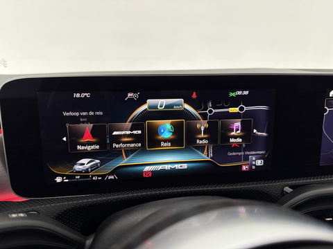 Mercedes-Benz CLA-Klasse AMG 35 4MATIC | Pano | Burmester | Sfeerverl. | Virtual | Camera | Cruise | Stoelverw. | Keyless