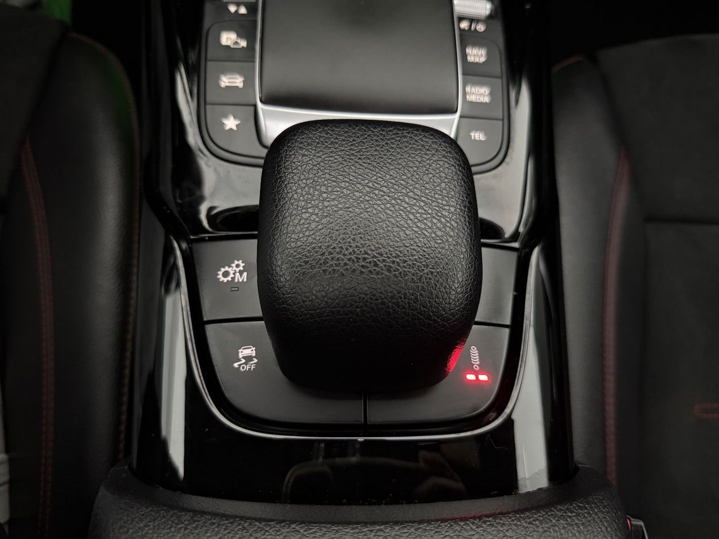 Mercedes-Benz CLA-Klasse AMG 35 4MATIC | Pano | Burmester | Sfeerverl. | Virtual | Camera | Cruise | Stoelverw. | Keyless