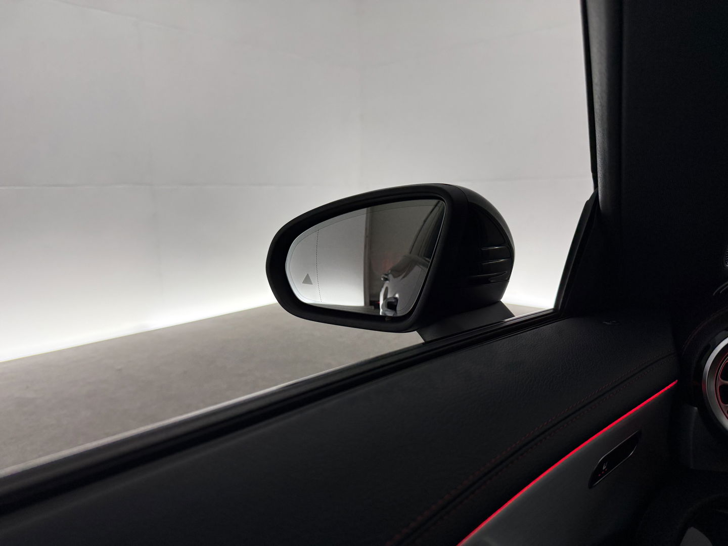 Mercedes-Benz CLA-Klasse AMG 35 4MATIC | Pano | Burmester | Sfeerverl. | Virtual | Camera | Cruise | Stoelverw. | Keyless