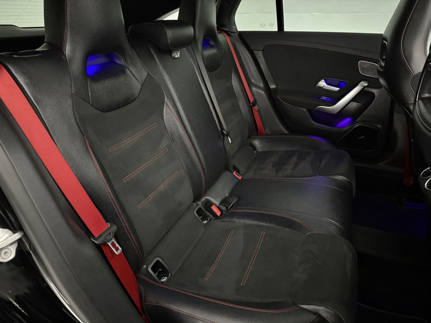 Mercedes-Benz CLA-Klasse AMG 35 4MATIC | Pano | Burmester | Sfeerverl. | Virtual | Camera | Cruise | Stoelverw. | Keyless