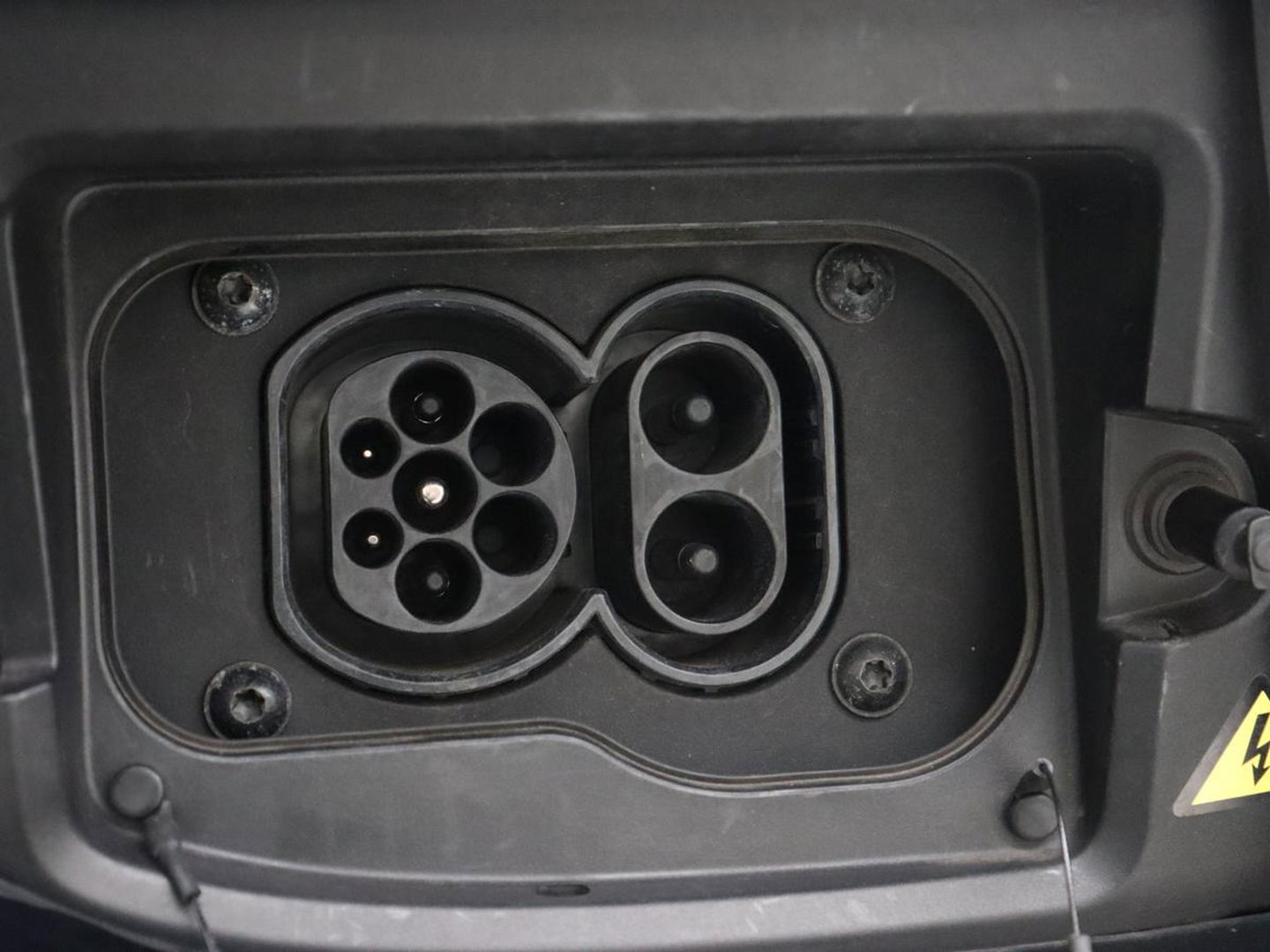 Aiways U5 63 kWh Premium | 40.800km NAP | Panoramadak | Leder | Stoelverwarming | Adaptive cruise | Carplay | 360 camera | Full LED | Keyless