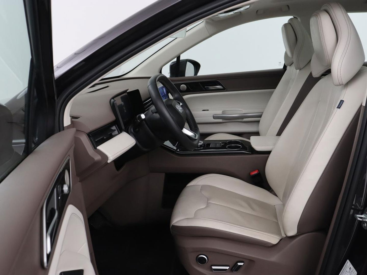 Aiways U5 63 kWh Premium | 40.800km NAP | Panoramadak | Leder | Stoelverwarming | Adaptive cruise | Carplay | 360 camera | Full LED | Keyless