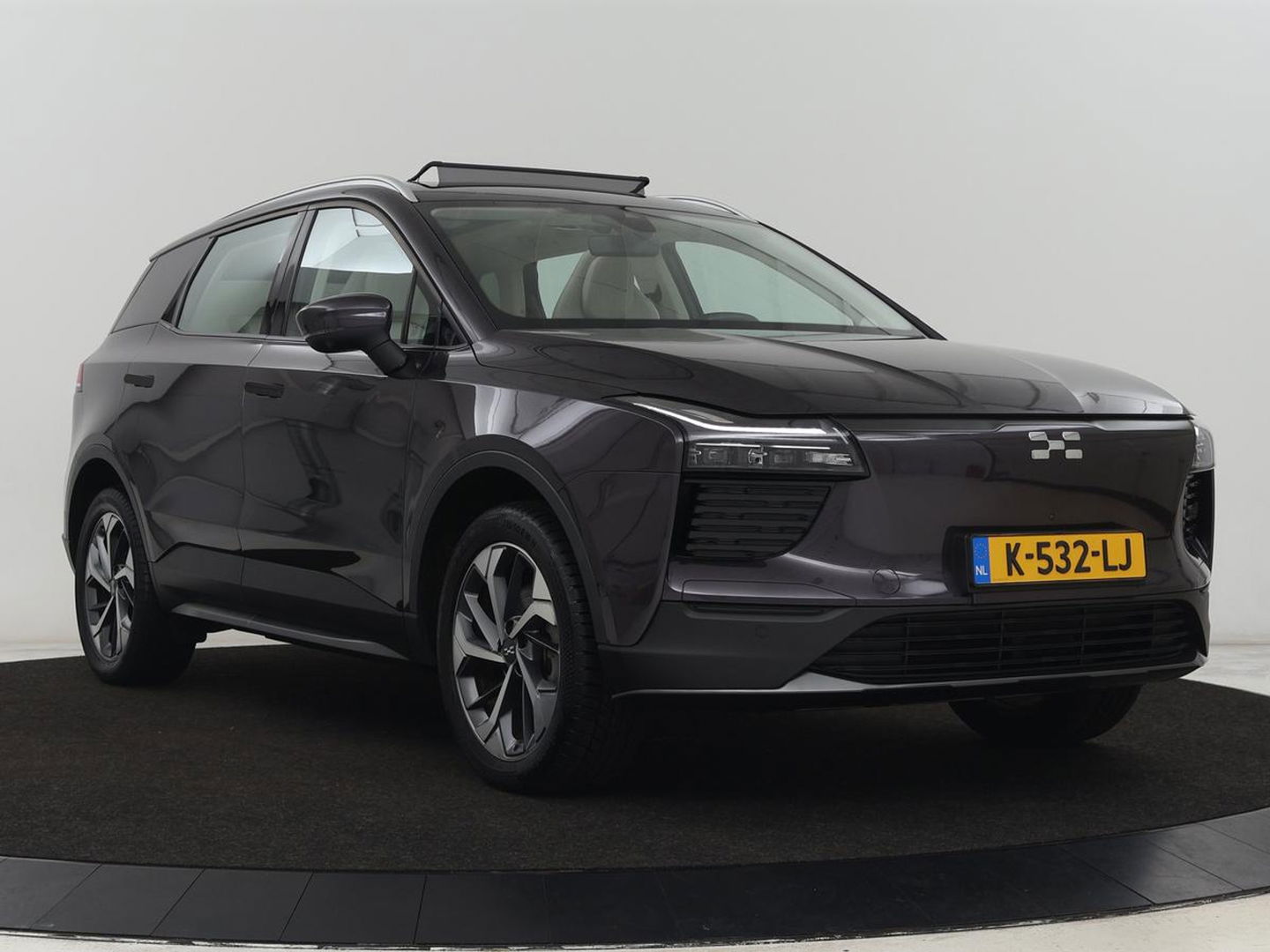 Aiways U5 63 kWh Premium | 40.800km NAP | Panoramadak | Leder | Stoelverwarming | Adaptive cruise | Carplay | 360 camera | Full LED | Keyless