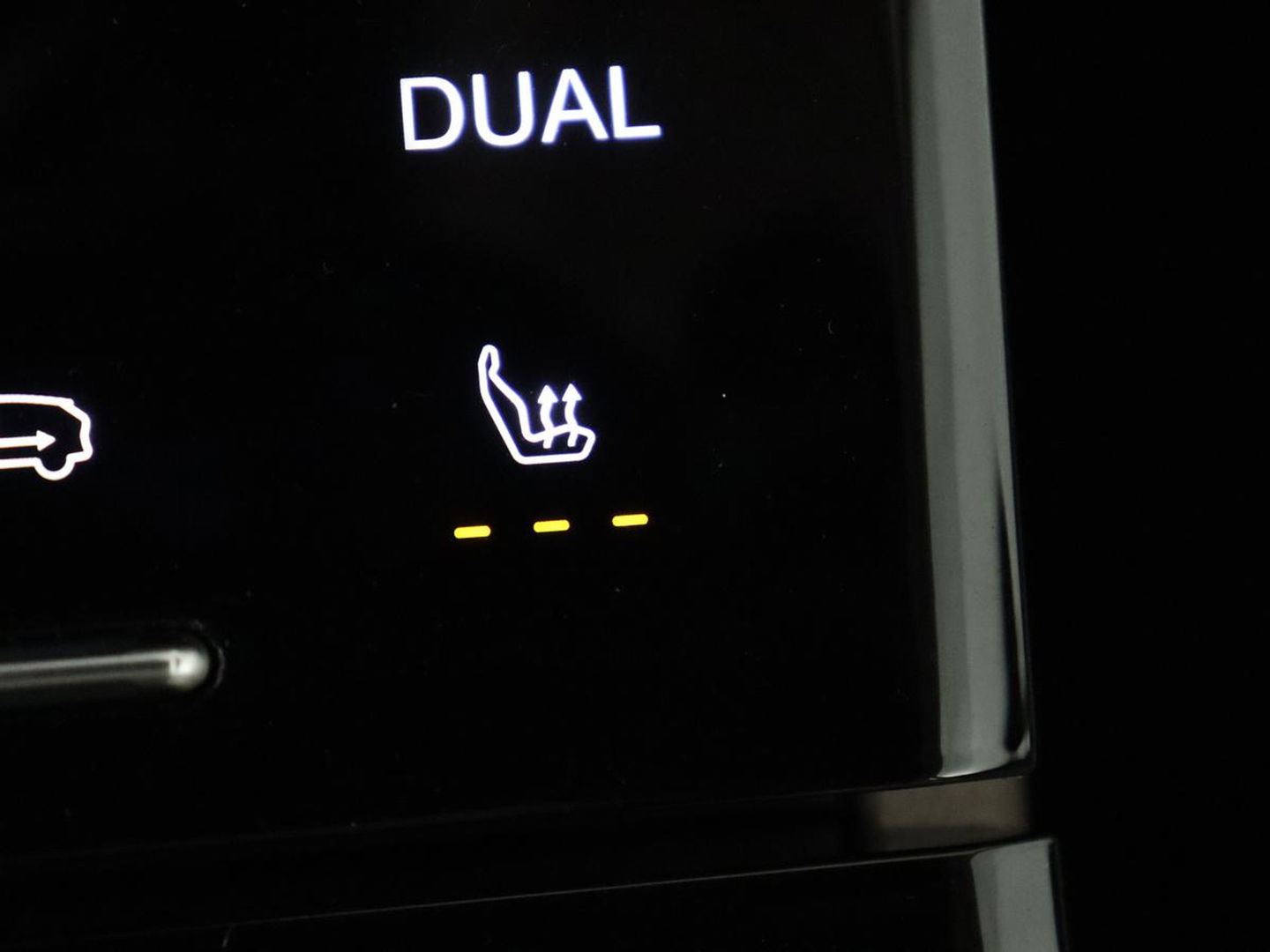 Aiways U5 63 kWh Premium | 40.800km NAP | Panoramadak | Leder | Stoelverwarming | Adaptive cruise | Carplay | 360 camera | Full LED | Keyless